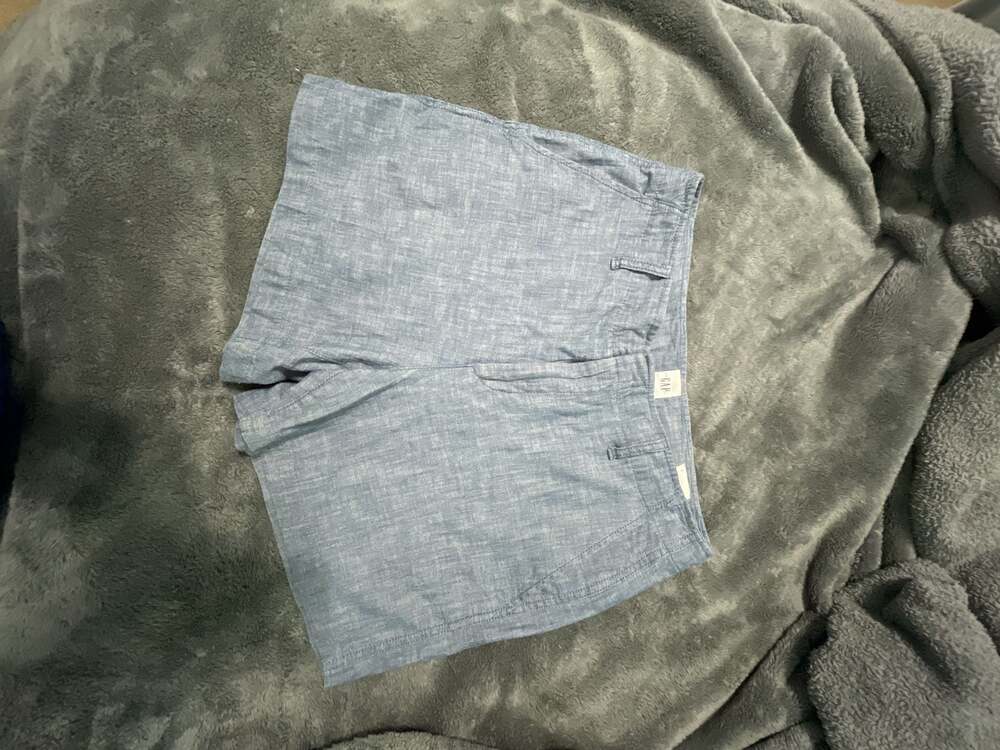 Gap Women's Downtown Khaki Blue Chambray Shorts Size 8